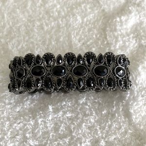 Cache Fashion Stretch Bracelet Black Stones